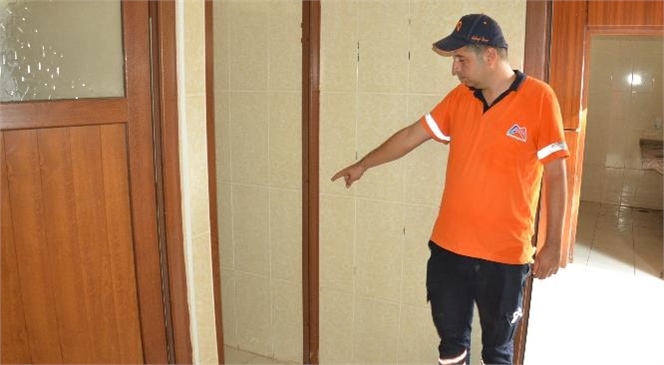 Tarsus Kültür Park’ta Bulunan Engelliler Tuvaletinin Kapısını Çaldılar