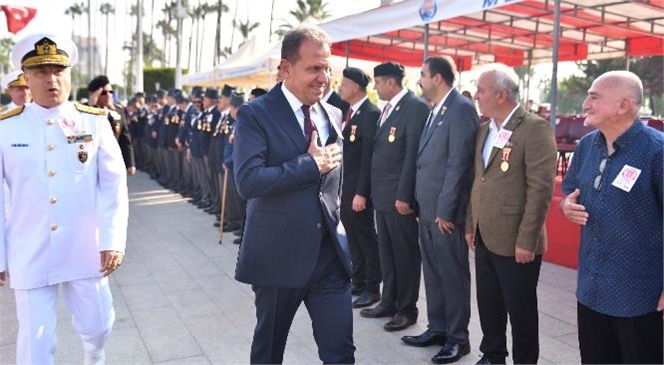 Mersin Büyükşehir Belediye Başkanı Vahap Seçer, ‘19 Eylül Gaziler Günü’ Dolayısıyla Mersin Valiliği Tarafından Düzenlenen Törenlere Katıldı
