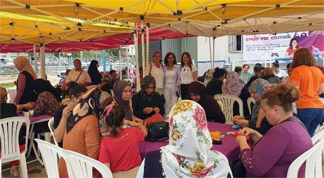Mersin'de Kadınların Hem Ev Ekonomilerine Kazanç Elde Etmeleri, Hem de Sosyalleşmeleri Sağlanıyor