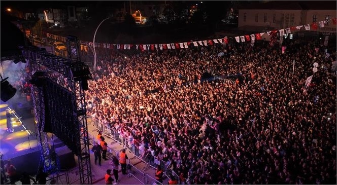 Başkan Seçer, Festivale Katılan Konuklarla Kapanış Yemeğinde Buluştu