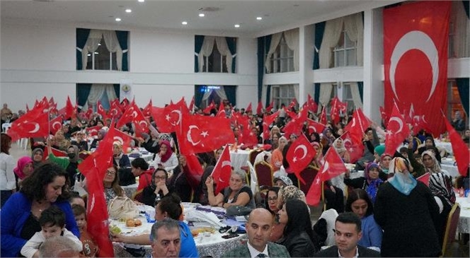 Mersin Erdemli'de Kadın Hareketi Kapsamında 1500 Kadın Bir Araya Geldi Mesajları Net Oldu, " Güçlü Kadın, Güçlü Türkiye."