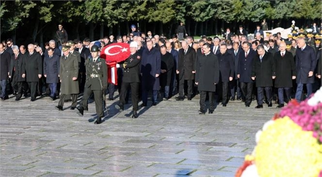 Devlet Erkanı Anıtkabir'de