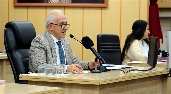 Akdeniz Belediye Meclisi, Kasım Ayı İkinci Birleşimini, M. Mustafa Gültak Başkanlığı’nda, Belediye Konferans Salonunda Gerçekleştirdi