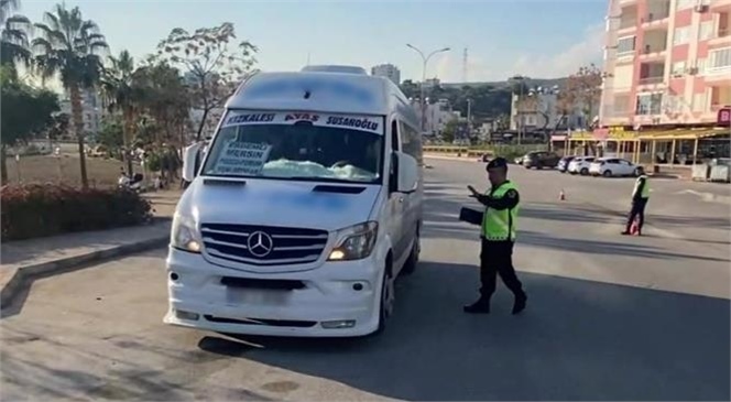 Mersin İl Jandarma Komutanlığı Trafik Jandarması Yolcu Taşımacılığı Yapan Araçlara Yönelik Trafik Denetimi Gerçekleştirdi.