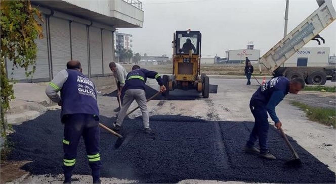 Akdeniz’de Sokak Yenileme Yeni Yol Açma Çalışmaları Sürüyor