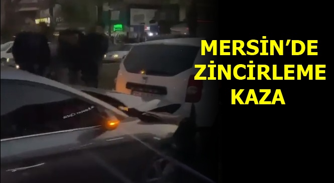 Mersin Erdemli'de 4 Araç Zincirleme Kaza Yaptı