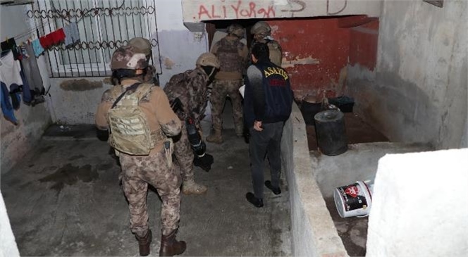 Mersin'de Suçlulara Yönelik 17 Ayrı Adreste Operasyon, 10 Şahıs Gözaltında