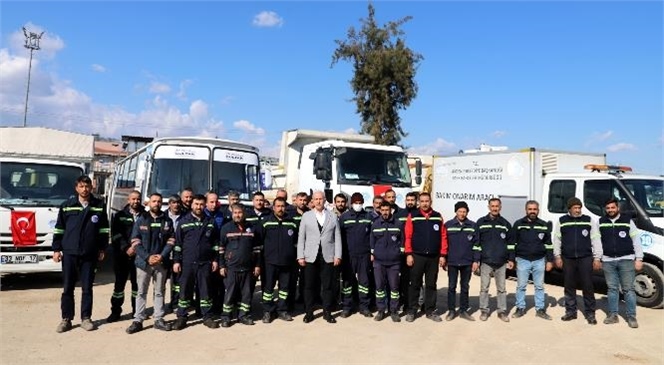 İş Makineleri, Arama-kurtarma Personeli, Servis Araçları ve Yardım Tır’ı Gönderildi