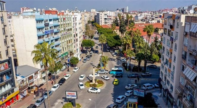 Mersin Büyükşehir Belediyesi, Yenileme Kapsamında İstiklal Caddesi’nde 2. Etap Çalışmalarına Başlıyor