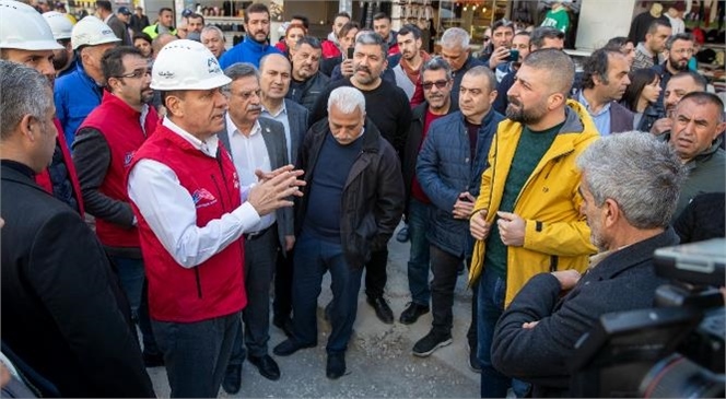 Mersin Büyükşehir Belediye Başkanı Seçer, Çarşı Esnafı İle Bir Araya Geldi