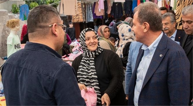Mersin Büyükşehir Belediye Başkanı Seçer, Hal Mahallesi’nde Esnaf ve Vatandaşlarla Bir Araya Geldi