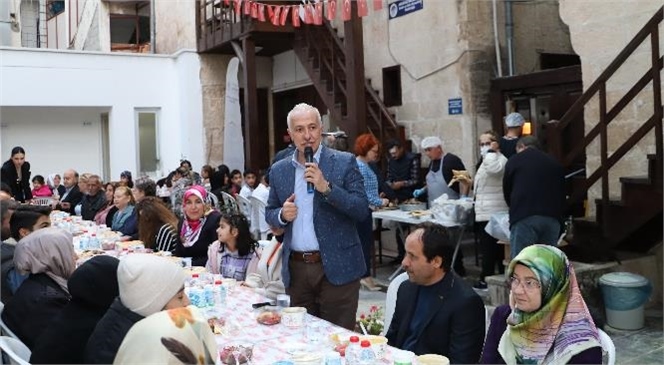 Gültak; "Akdeniz’de Herkesin Elinden Tutmaya, Her Vatandaşımıza Hizmet Vermeye Çalışıyoruz"