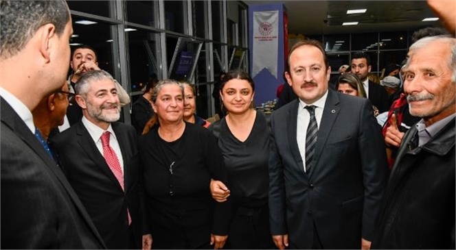 Hazine ve Maliye Bakanı Dr. Nureddin Nebati Mersin Valiliğini Ziyaret Etti