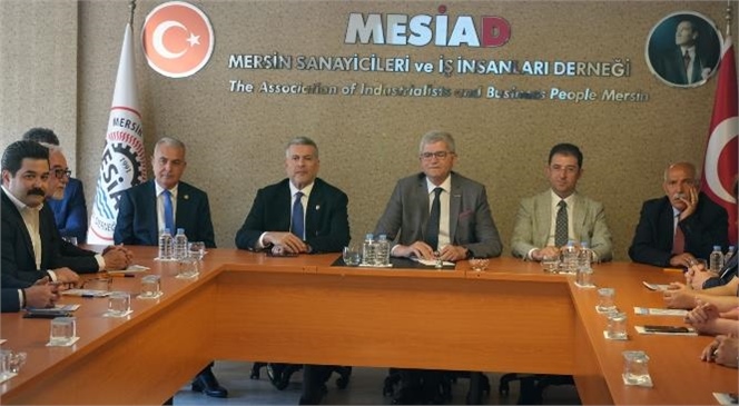 Mersin’de Güler Yüzü ve Enerjisiyle Dikkatleri Üzerine Çeken MHP Mersin Milletvekili Adayı Dr. Levent Uysal Mersin’de Önemli Sivil Toplum Kuruluşlarının Üyeleriyle Bir Araya Geldi