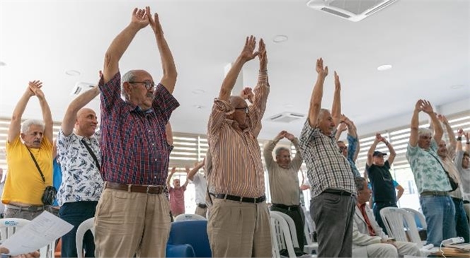 Mersin Büyükşehir’den Yenişehir Emekli Evi’nde ‘fibromiyalji’ Eğitimi