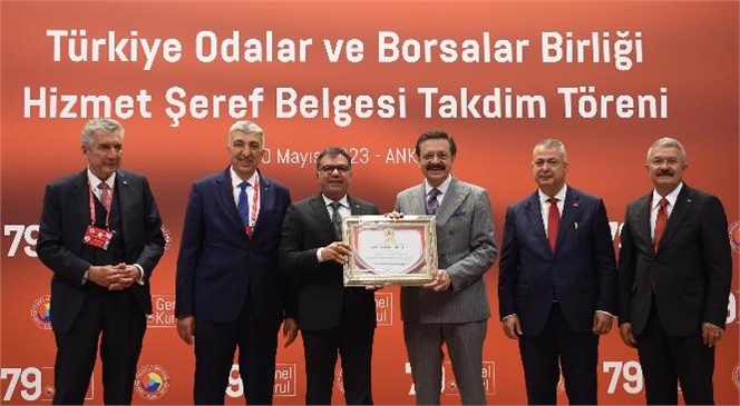 Tarsus Ticaret ve Sanayi Odası Başkanı H. Ruhi Koçak'a, Hizmet Şeref Belgesi Verildi