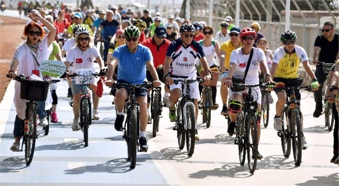 Mersin Büyükşehir, Dünya Bisiklet Günü’nü Bisiklet Tutkunlarıyla Kutladı