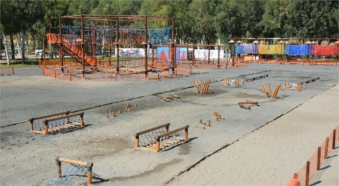 Mersin Büyükşehir Çocukları ve Gençleri Mutlu Eden Çalışmalara Devam Ediyor