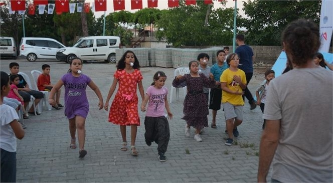 Mersin Büyükşehir’in Etkinlikleriyle Tarsus’ta Çocuklar Doyasıya Eğleniyor