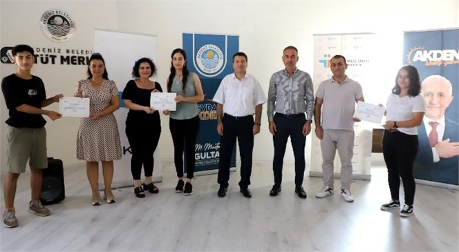 Akdenizli Gençlerin Sertifika Heyecanı