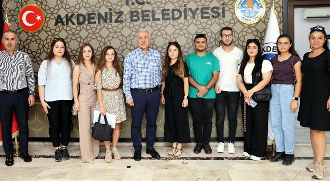 Akdeniz Belediyesi'nin Meslek Kursları İş Sahibi Yapıyor! Eğitimlere Katılan 72 Kursiyer Gençten 43’ü İstihdam Edildi