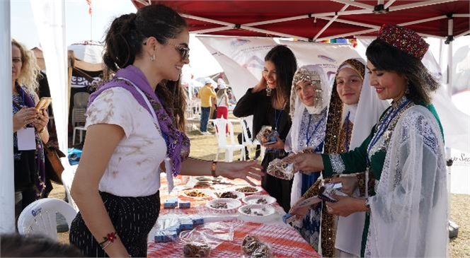 ‘2. Uluslararası Yörük Türkmen Festivali’nde Mersin Büyükşehir Yerini Aldı