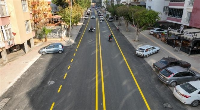 Silifke’de Celal Bayar Caddesi Asfaltlandı! Kurumların Yaptığı Kazılar Nedeniyle Caddenin Asfaltı Yenilendi