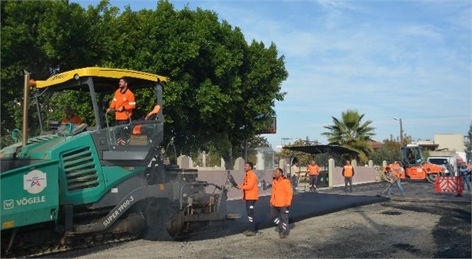 Mersin Büyükşehir’in Yenice’de Asfaltlama Çalışmaları Sürüyor