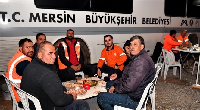 Mersin Büyükşehir’den İlçelerde Göreve Giden Personel Tam Donanımlı Mobil Yaşam Otobüslerinde Konaklıyor
