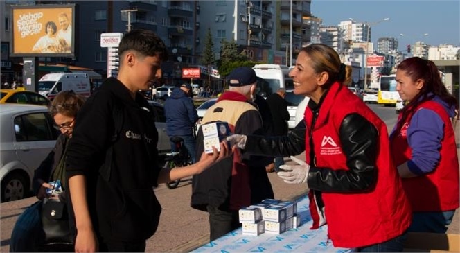 Miraç Kandili’nde De Simitler Mersin Büyüşehir’den, Büyükşehir’in Gelenekselleşen Kandil Simidi İkramı Miraç Kandili’nde De Sürdü