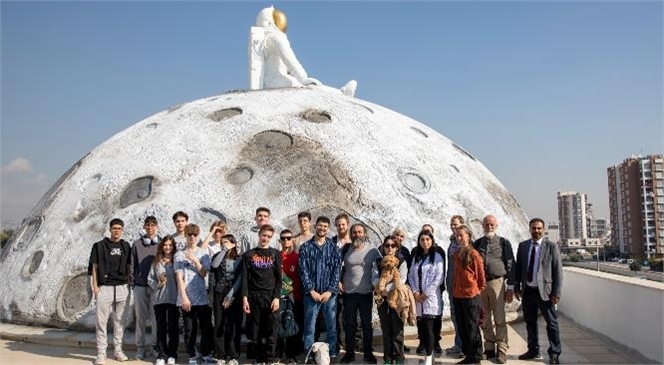 Almanya’dan Mersin’e Gelen Öğrenciler ‘Mercan 100. Yıl İklim Ve Çevre Bilim Merkezi’ni Ziyaret Etti