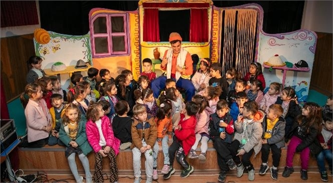 Mersin Şehir Tiyatrosu, Oyunlarıyla 7’den 70’e Ulaşıyor