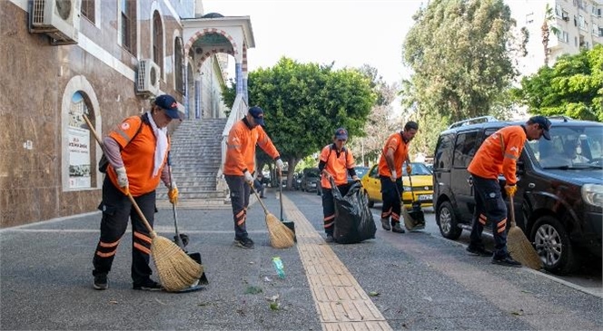 Mersin Büyükşehir, Kentte Olumsuz Bir Durum Yaşanmaması İçin Ekipleriyle Alarma Geçti