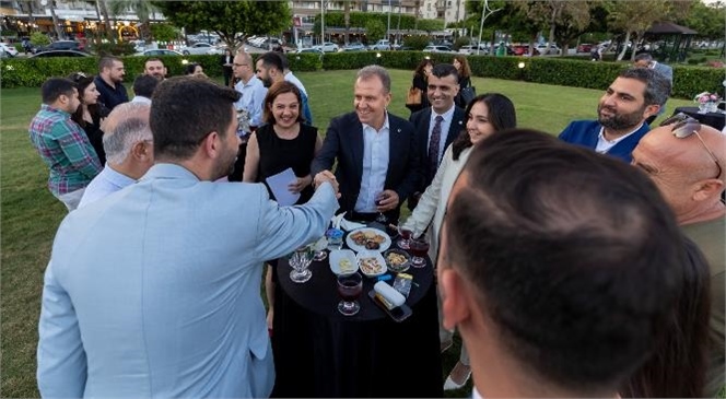 Başkan Seçer, Seçim Güvenliğinde Görev Alan Avukatlar Ve Gönüllüler İle Bir Araya Geldi