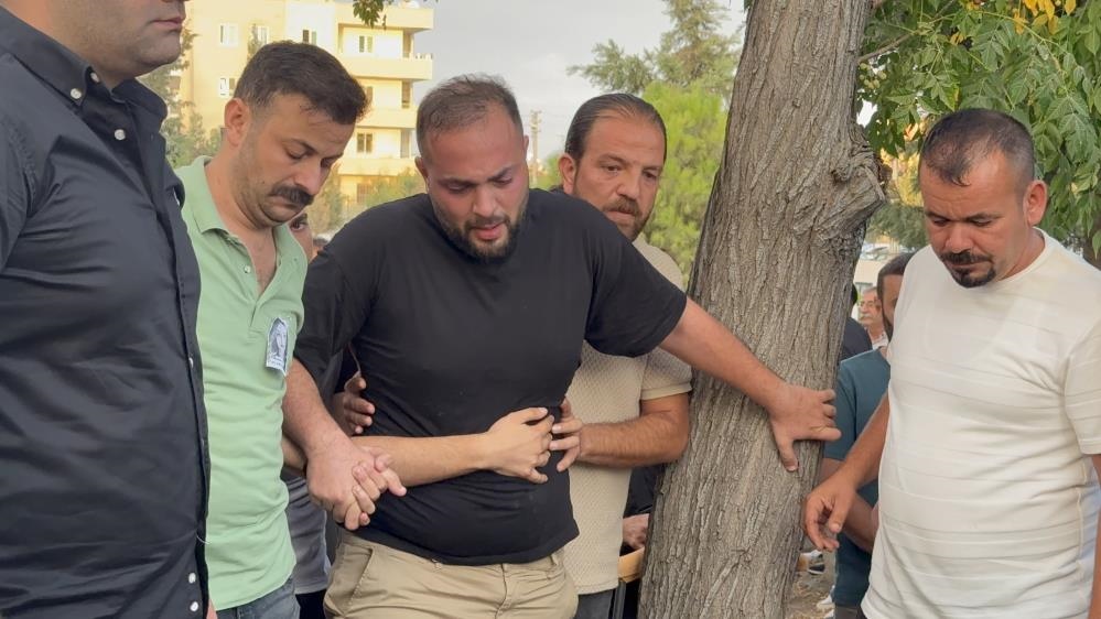 Tarsus’ta Asansörün Halatının Kopmasının Ardından Hayatını Kaybeden Pelin Kıyga Gözyaşları İçinde Defnedildi