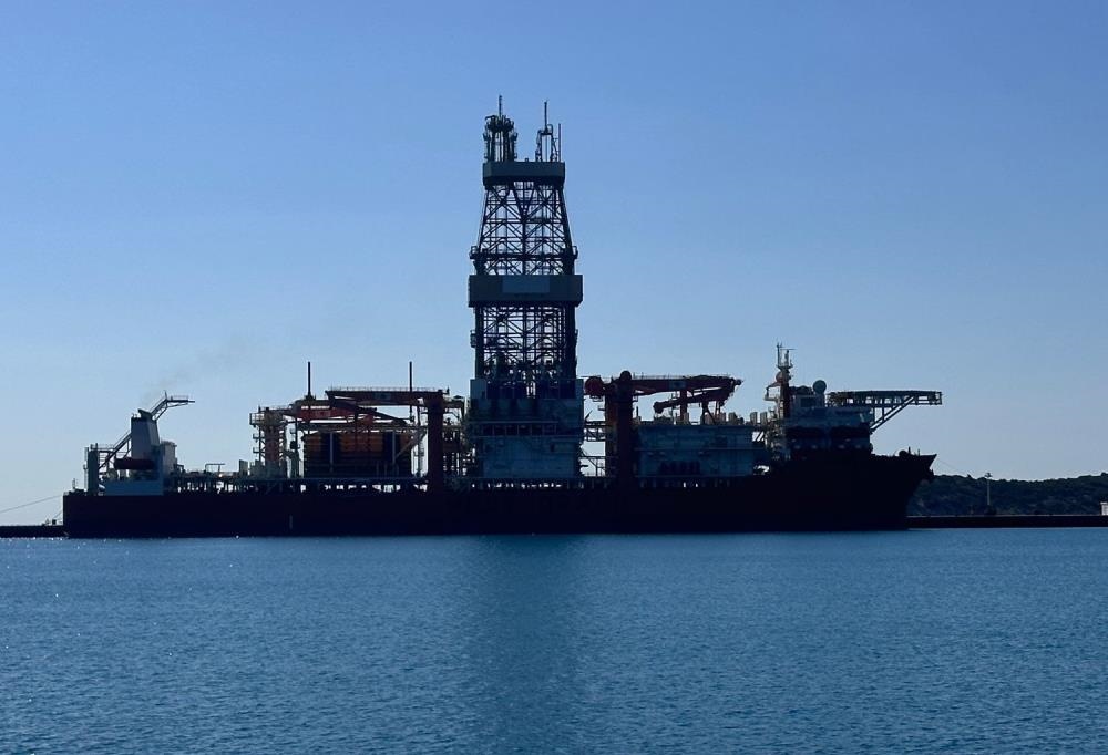 Türkiye’nin Yeni Sondaj Gemisi West Draco Taşucu Limanı’na Yanaştı: Tam 228 Metre…