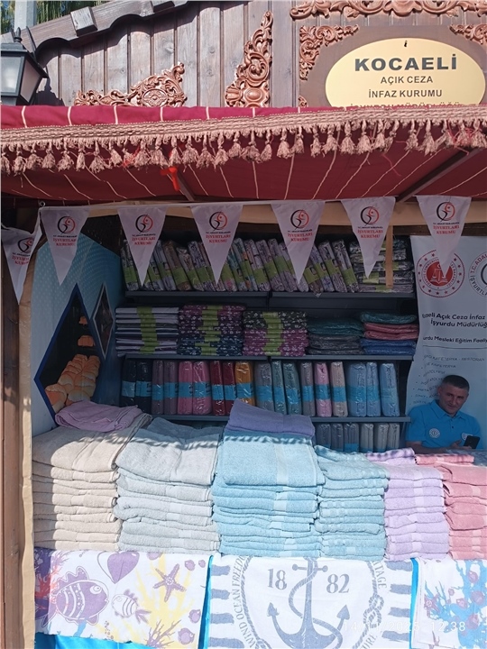 Özgecan Aslan Meydanında İşyurtları Kurumu Ürün ve El Sanatları Fuarı 14-18 Kasım Tarihleri Arasında Ziyaretçilerini Bekliyor