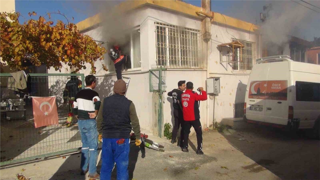 Silifke'de Yürek Dağlayan Yangın: 1 ve 7 Yaşındaki 2 Kardeş Hayatını Kaybetti