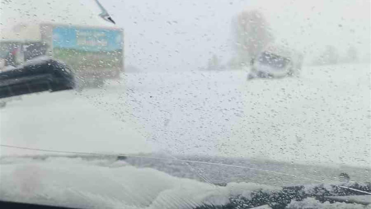 Kastamonu Araç'ta Yoldan Çıkan Yolcu Otobüsü Kara Saplandı