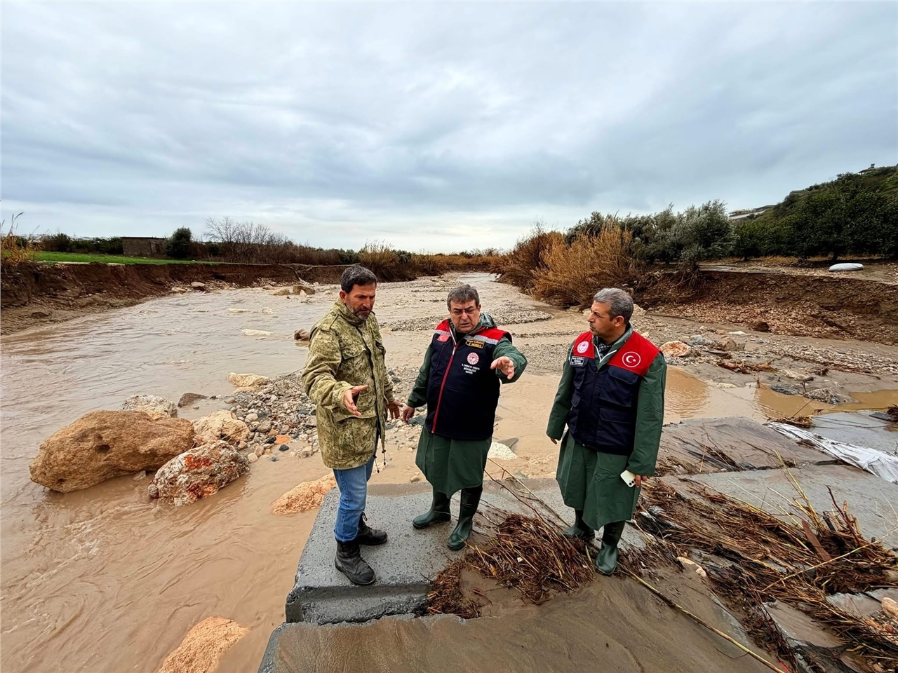 Mersin İl Tarım ve Orman Müdürü Karadağ Akdeniz İlçesinde İncelemelerde Bulundu