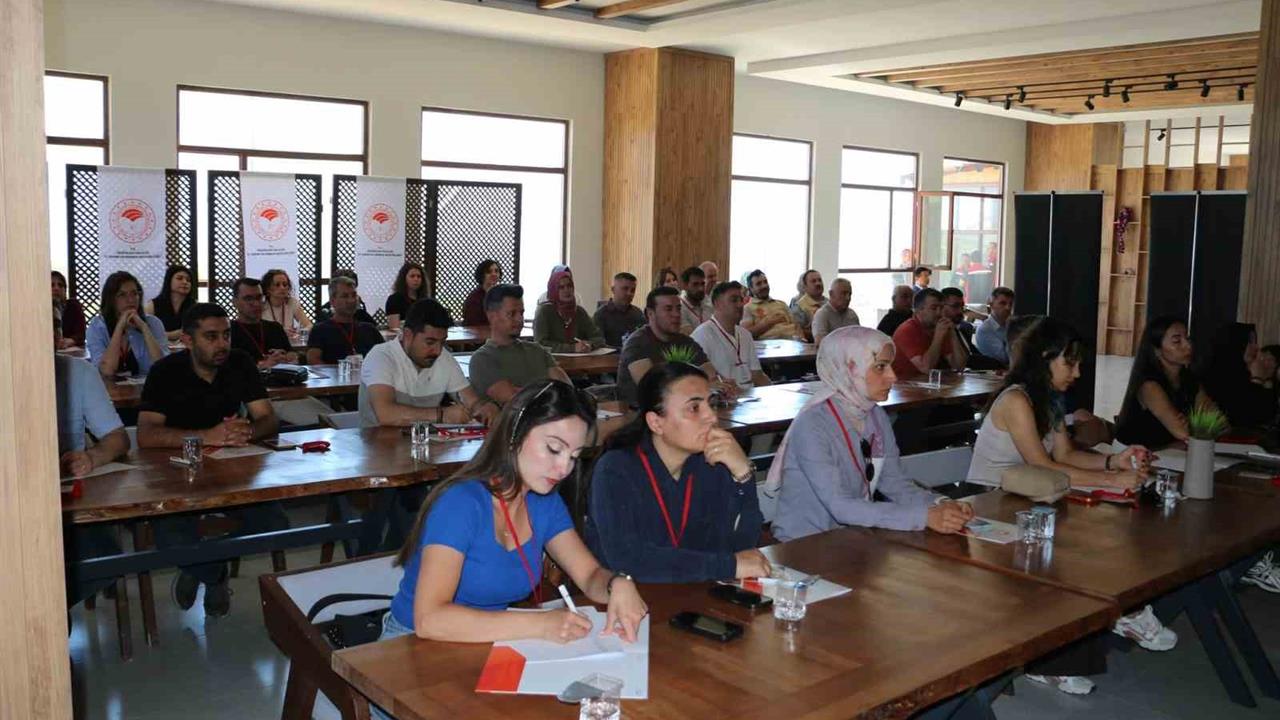 Erzincan'da Süt ve Süt Ürünleri Denetim Eğitimi Programı Gerçekleştiriliyor