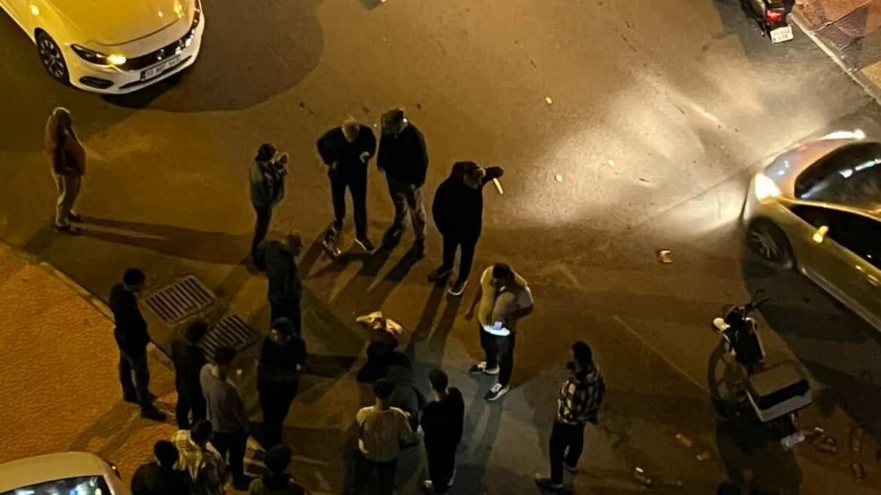 Yenişehir Akkent Mahallesi'nde Araç, Motosiklete Vurdu: Motosiklet Sürücüsü Yaralandı