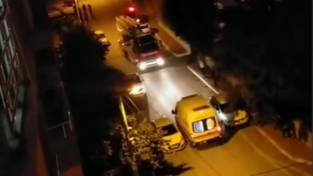 Tarsus Kırklarsırtı Mahallesi'nde Rahatsızlanan Bir Vatandaşa İtfaiye ve Sağlık Ekibi Sevk Edildi