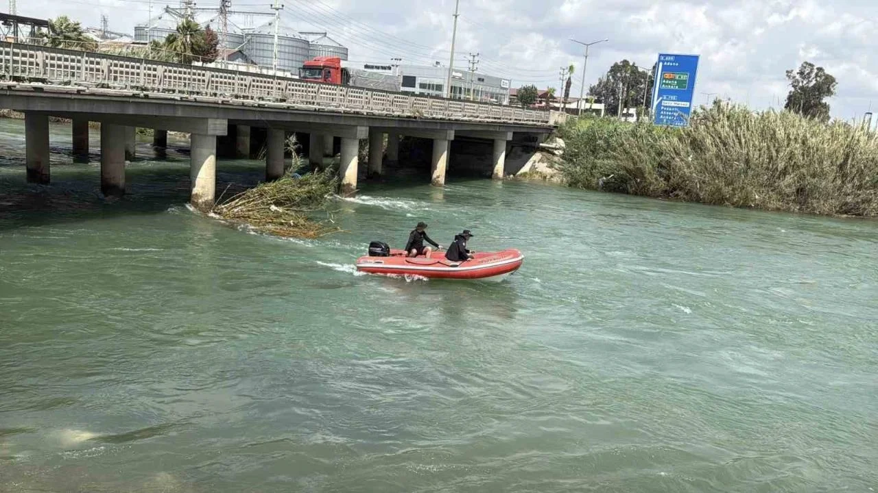 Mersin Tarsus'ta Kayıp 18 Yaşındaki Batu Yetiş İçin Arama Çalışmaları Sürüyor