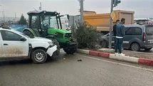 Siirt'te Traktör ve Otomobil Çarpıştı