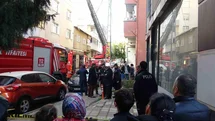 Tuzla'da Çatı Yangını Paniğe Neden Oldu