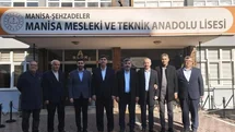 Eğitimcilerin Sesi Manisa'da Yükseldi