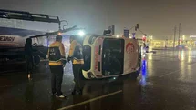 Kocaeli'de Ambulans Devrildi, 6 Yaralı