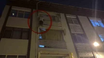Samsun'da Balkona Çıkan Şahıs Panik Yarattı