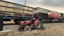 Adıyaman'da Traktörle Tren Çarpıştı